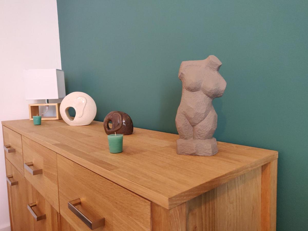 Scandinave - Proche Gare & Centre-Ville - Stationnement - Cour Interieure Table & Chaises 쎙브히육 외부 사진